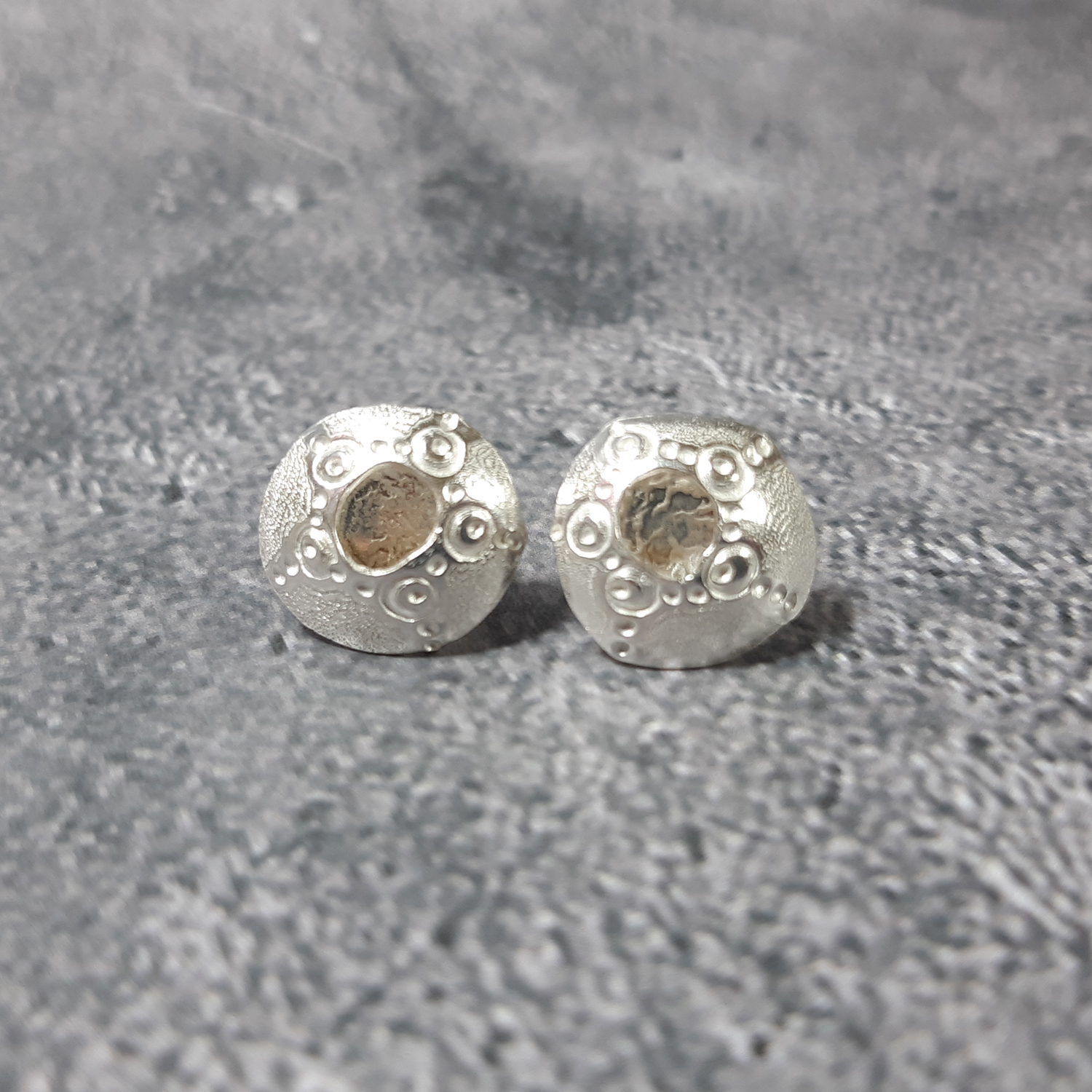 Large Bright Closed Limpet Stud Earrings 