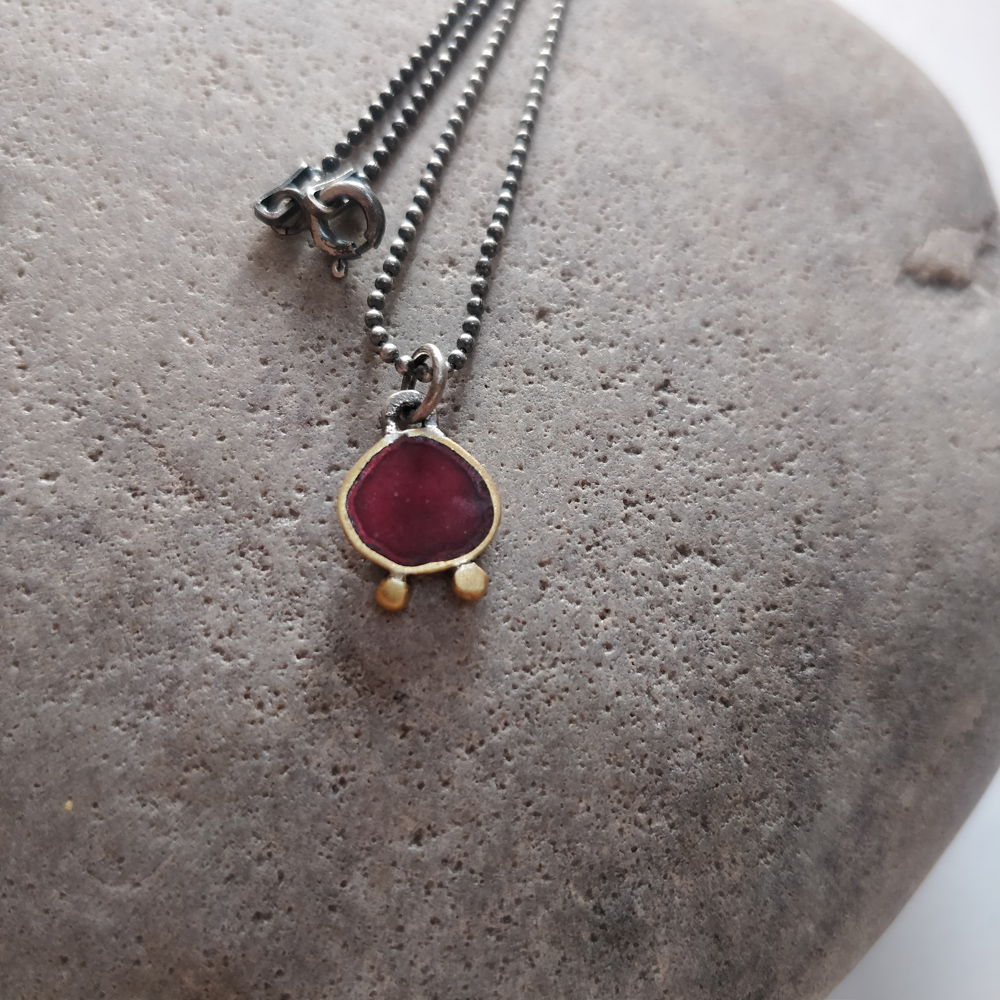 Red and gold necklace 